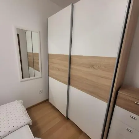 Zemunske Kapije 酒店 *